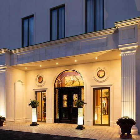 Lawlors Hotel Naas Bagian luar foto