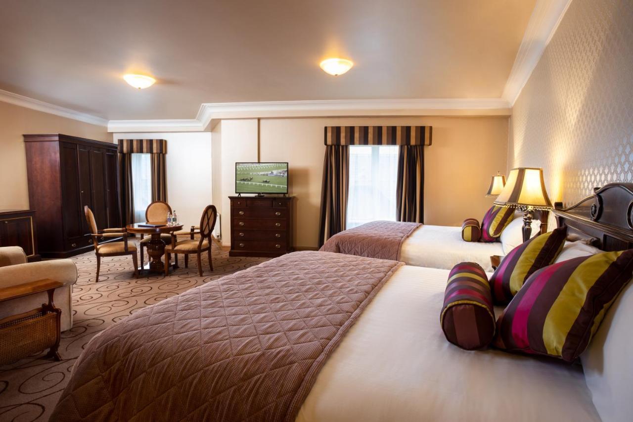 Lawlors Hotel Naas Bagian luar foto