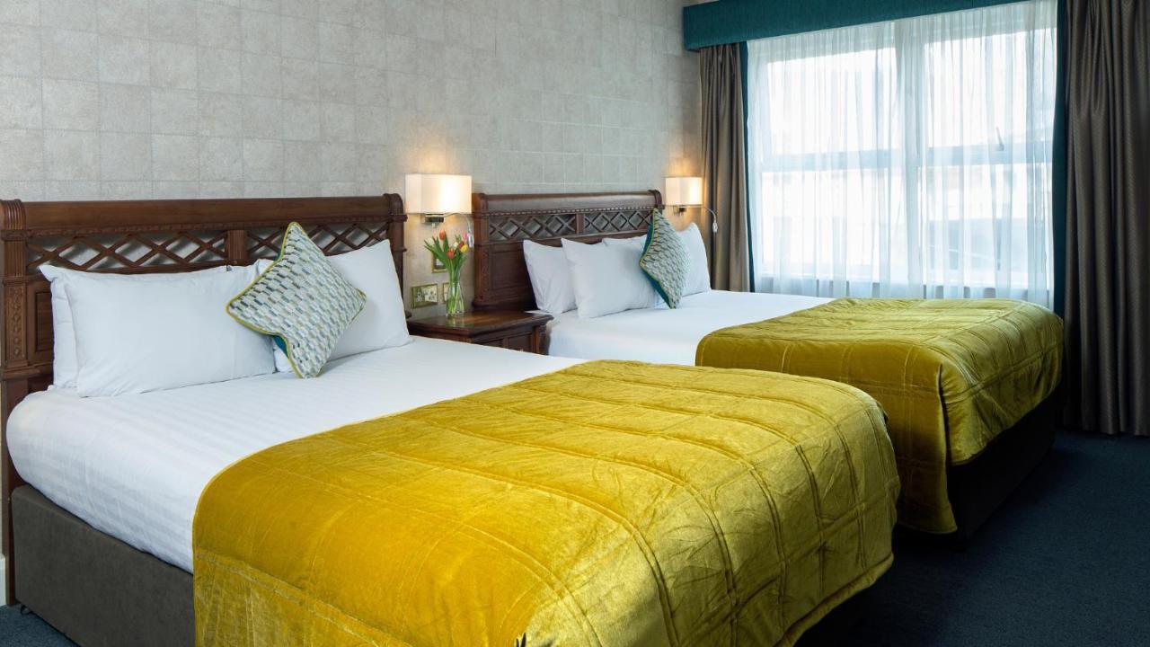 Lawlors Hotel Naas Bagian luar foto