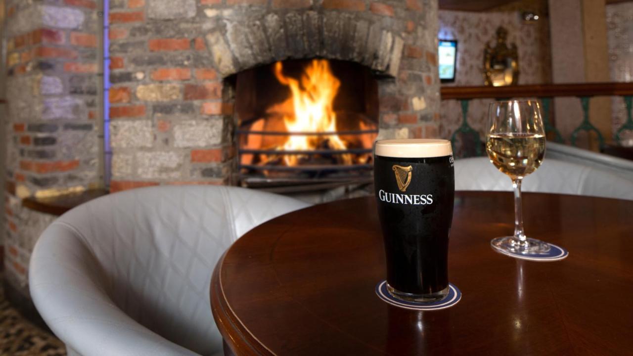 Lawlors Hotel Naas Bagian luar foto