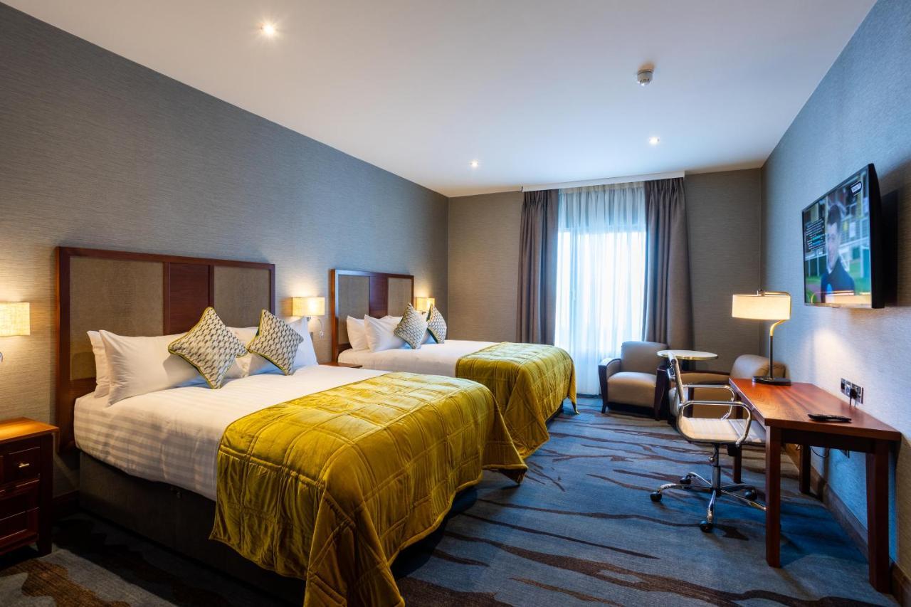 Lawlors Hotel Naas Bagian luar foto