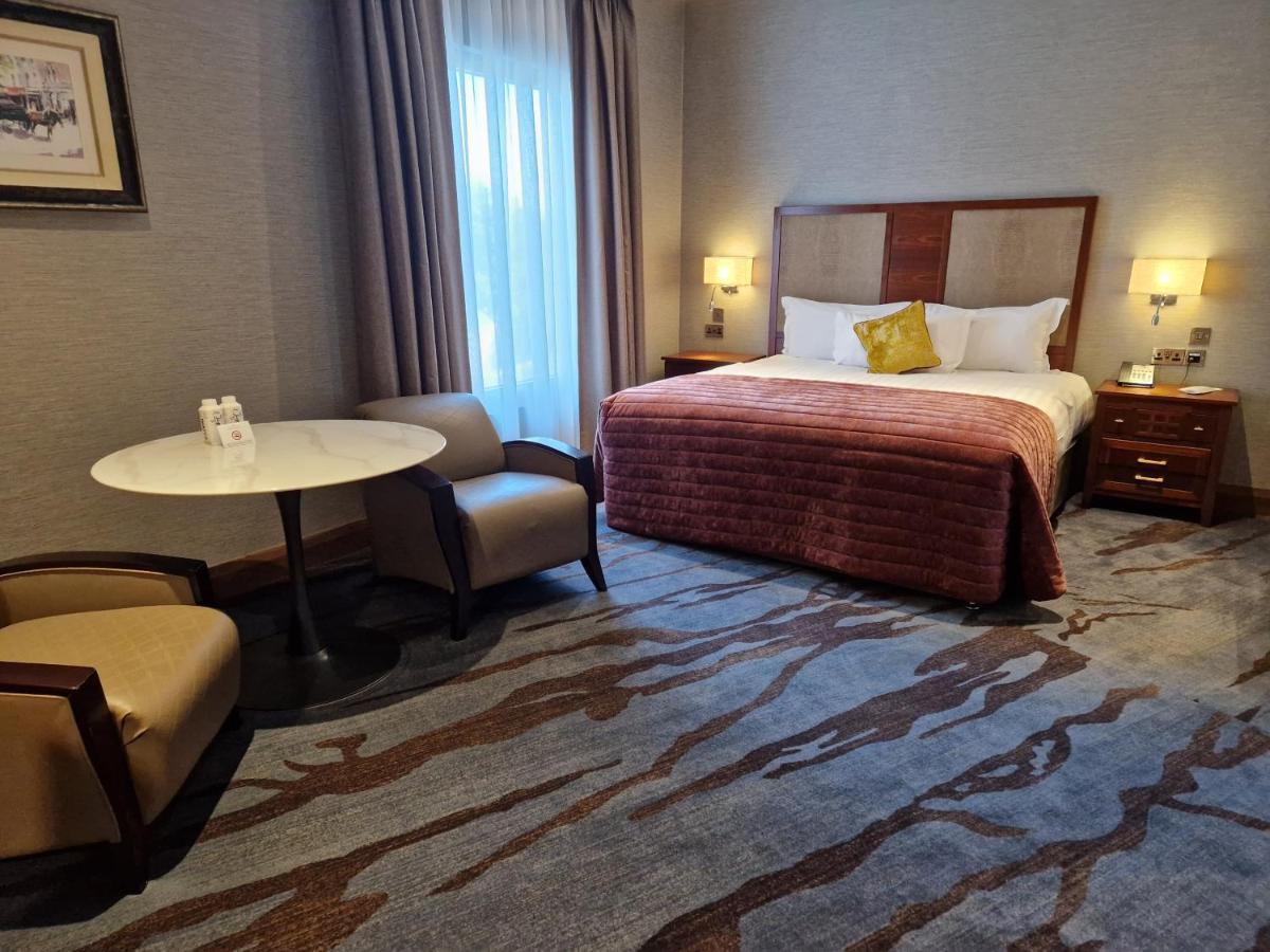 Lawlors Hotel Naas Bagian luar foto