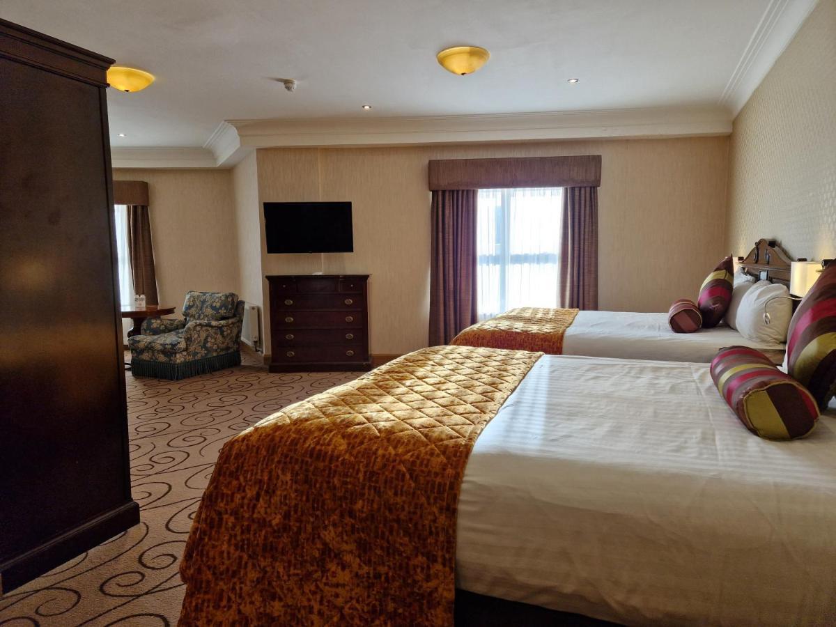 Lawlors Hotel Naas Bagian luar foto