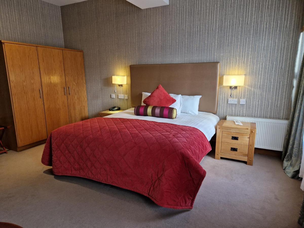 Lawlors Hotel Naas Bagian luar foto