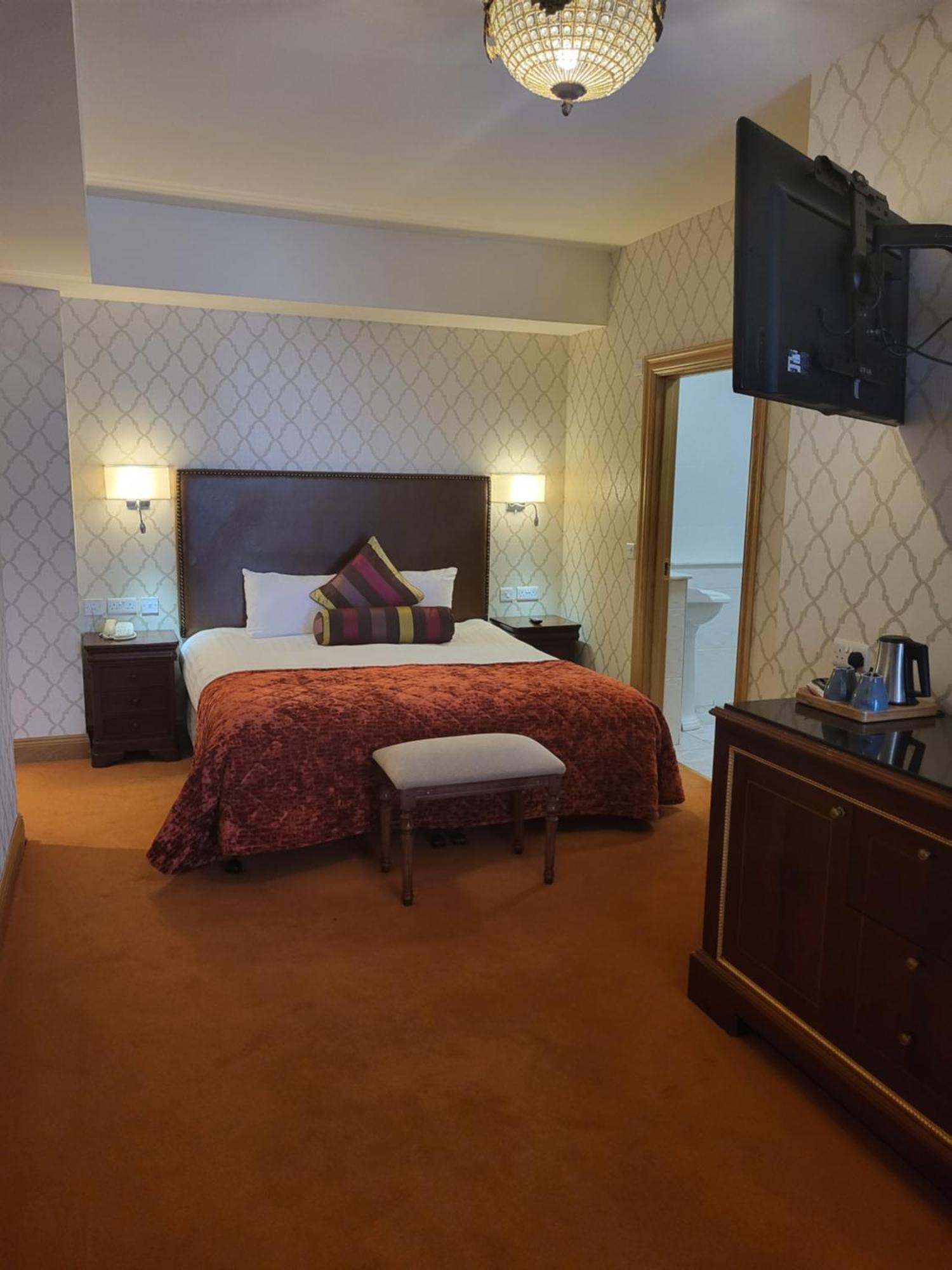 Lawlors Hotel Naas Bagian luar foto