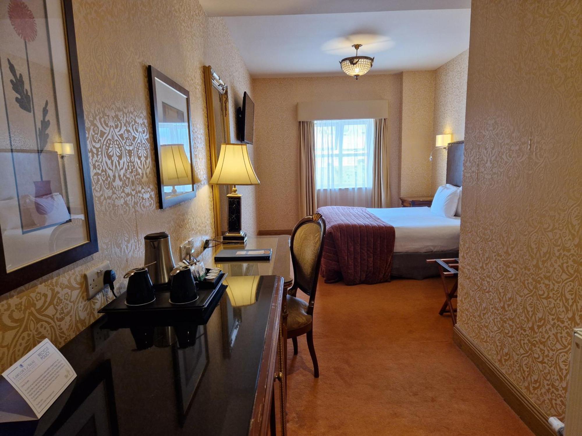 Lawlors Hotel Naas Ruang foto