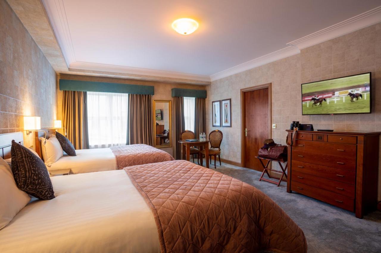 Lawlors Hotel Naas Bagian luar foto
